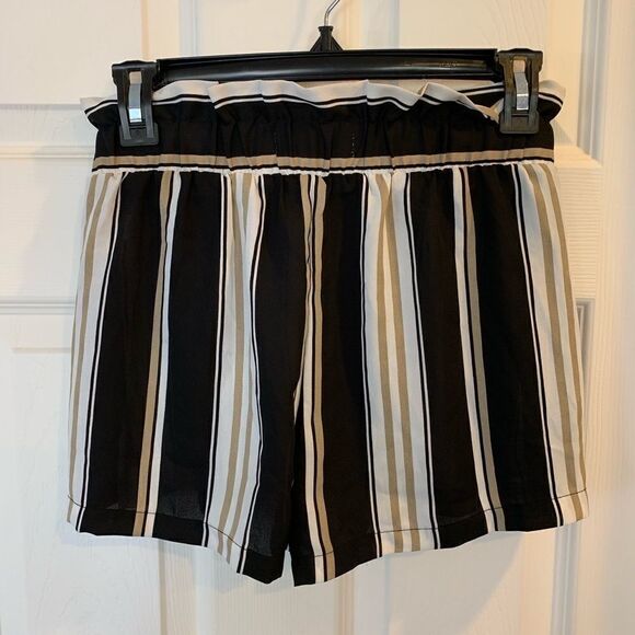 Hot Kiss Striped Tie Front Shorts - Picture 3 of 6